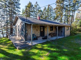 29 Gannfield Ln, Bernard, ME 04612