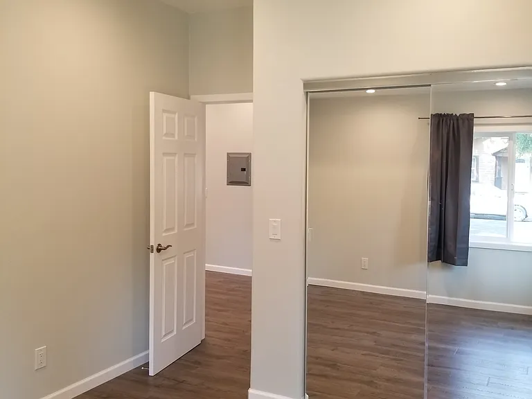 343 Mae St — Photo 18