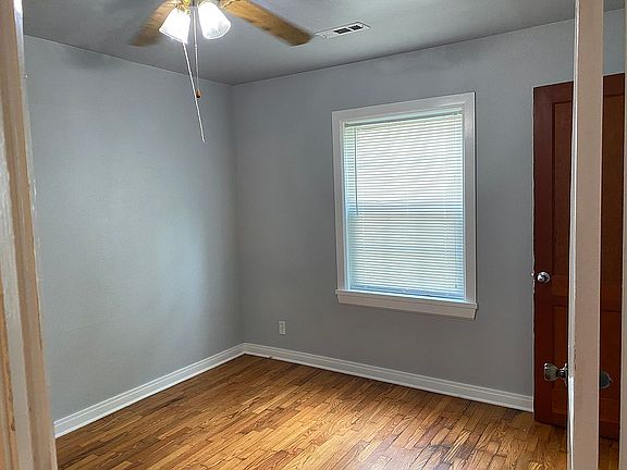 5th image of 1031 S Arkansas St