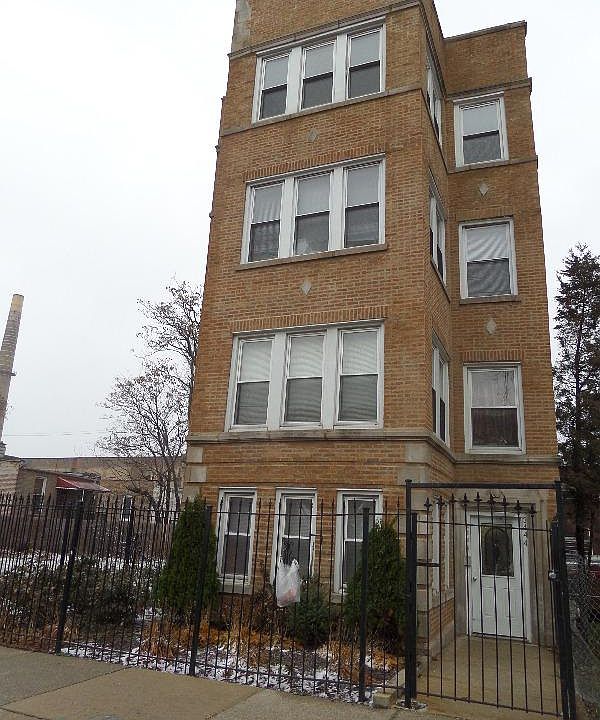 1st image of 3444 W Grenshaw St APT 4