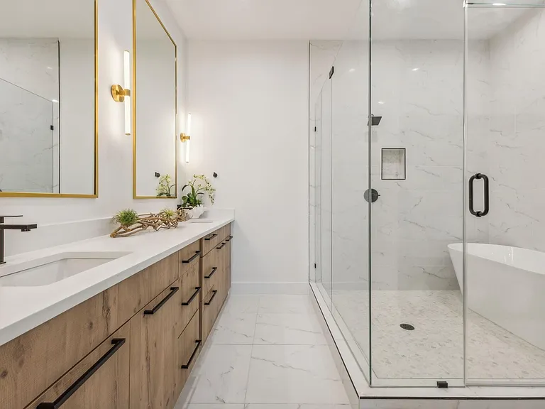 4208 Live Oak St #106 — Photo 10