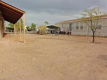 3rd image of 1022 S Holben Pl