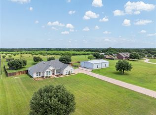 6305 Whitetail Ln, Bryan, TX 77808