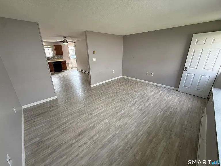 1081 New Haven Rd #3D — Photo 2