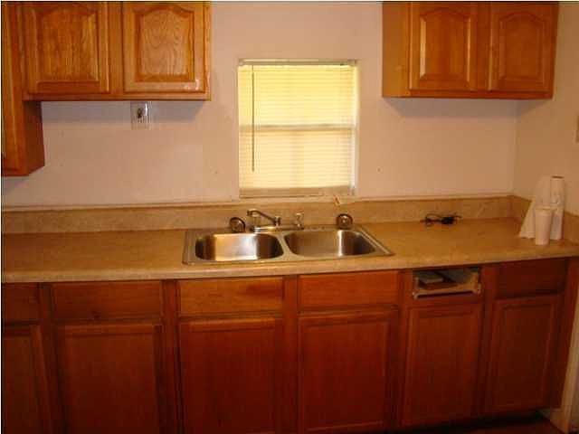 2nd image of 1505 Plover St