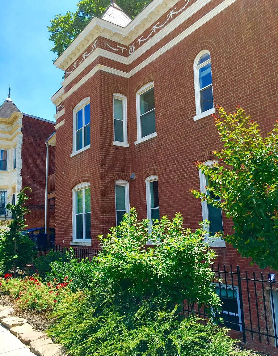 1845 N Capitol Street NE — Photo 2