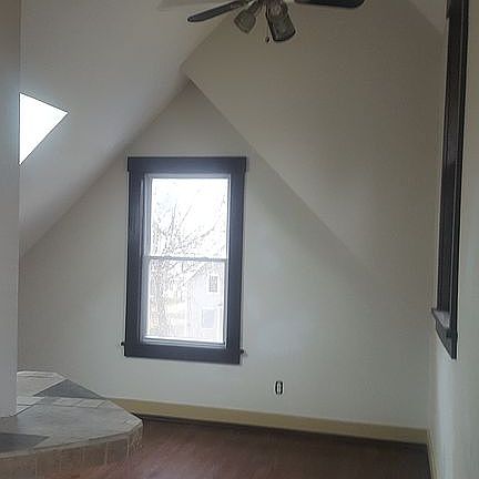4th image of 1289 W 93rd St Unit 2