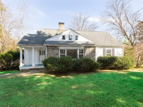 21 East Place, Chappaqua, NY 10514