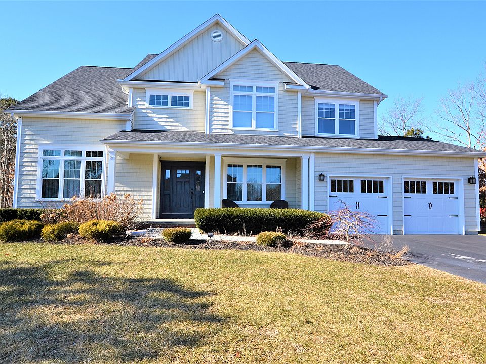 1st image of 26 Blackberry Ln