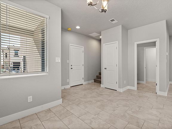 5th image of 1899 S Sunrise Ln SE