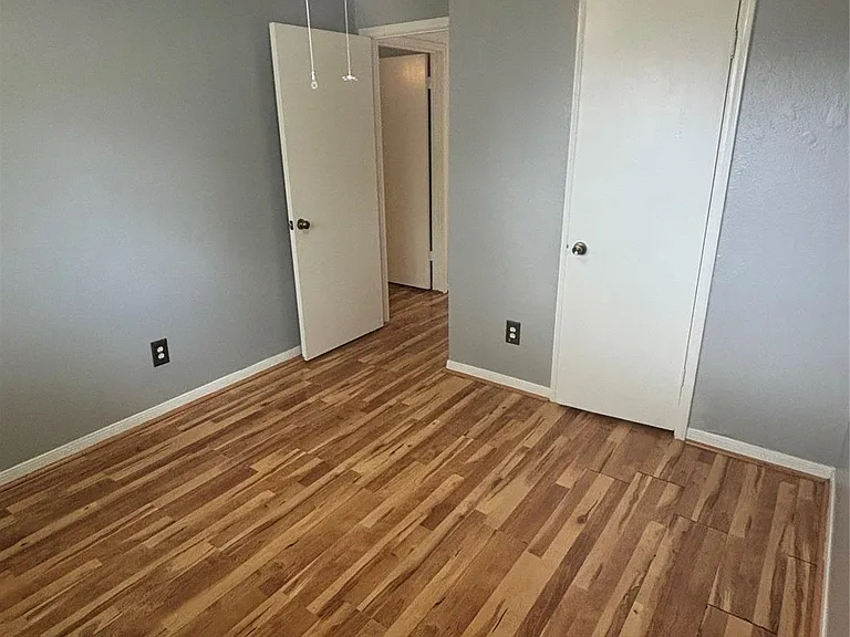 12806 Fern Forest Dr — Photo 14