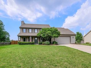 1024 Woodland Springs Pl, Fort Wayne, IN 46825