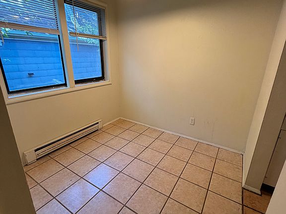 5th image of 1420 E Yesler Way #7