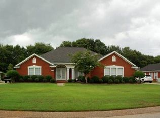 1125 Wakefield Dr E, Mobile, AL 36695