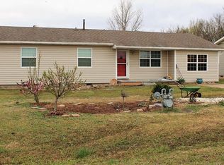 1904 W 7th St, Stroud, OK 74079