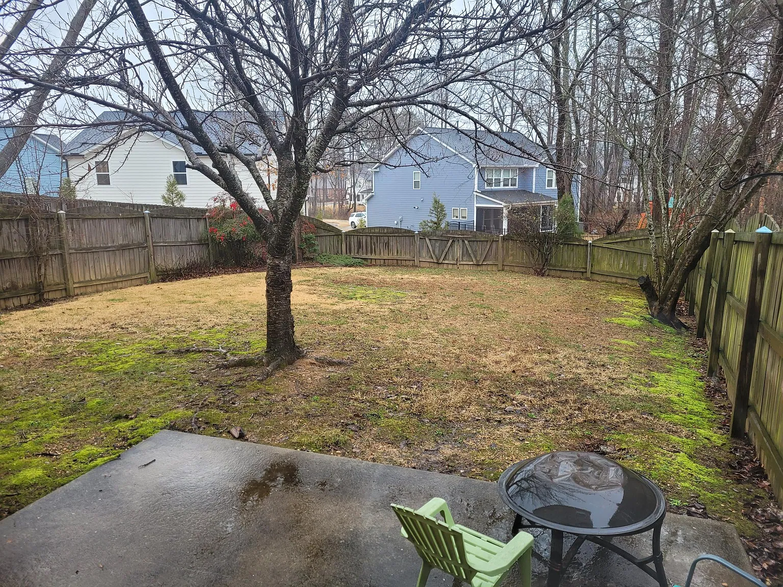 3 bed, 2.5 bath, 1622 sqft, $2,050 — Photo 2