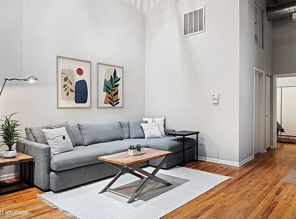 5th image of 758 N Larrabee St APT 230