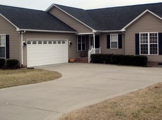 100 Brahman Ct, Dallas, NC 28034