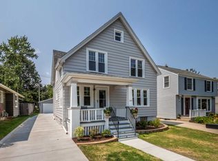 4605 N Marlborough Dr, Milwaukee, WI 53211