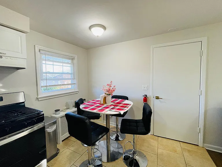 44 Evergreen Ave #2 — Photo 5