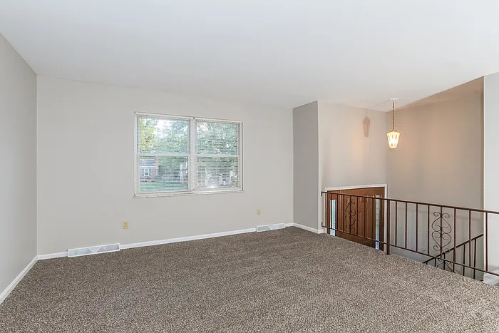 1701 Collinspark Ct — Photo 2