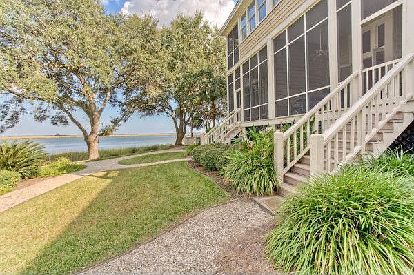 2nd image of 1042 Plantation Point Dr