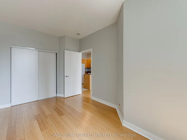 373 Front St W #208 — Photo 19
