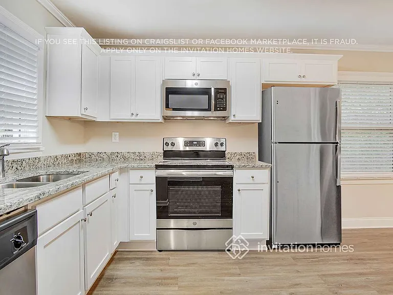 3751 Clovis Ct NW — Photo 8