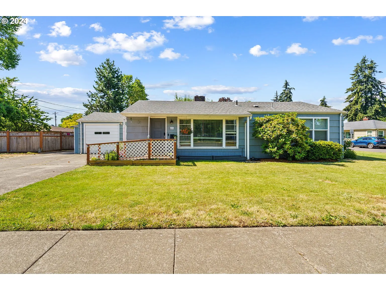 3850 Royal Ave photo 1