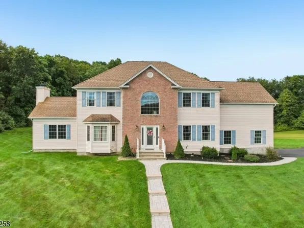 16 Ponderosa Trl, Sparta Twp., NJ 07871