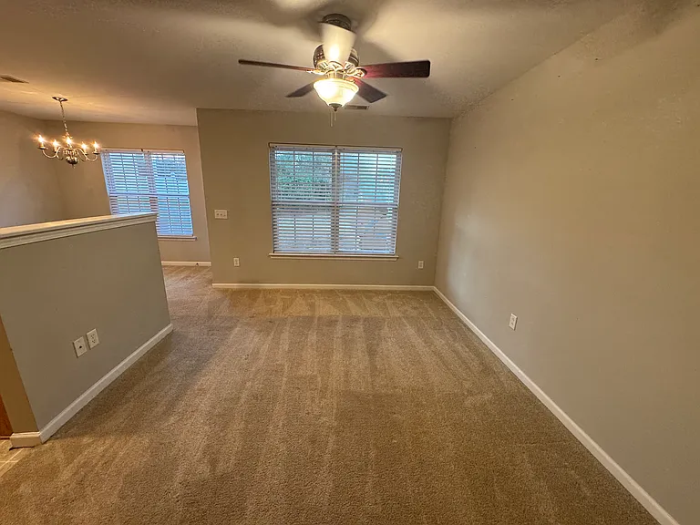 257 Sonata Cir — Photo 2