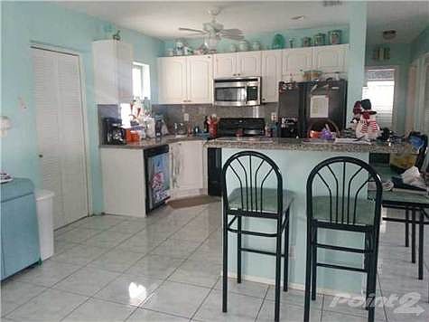 2nd image of 5806 NW 85th Ter