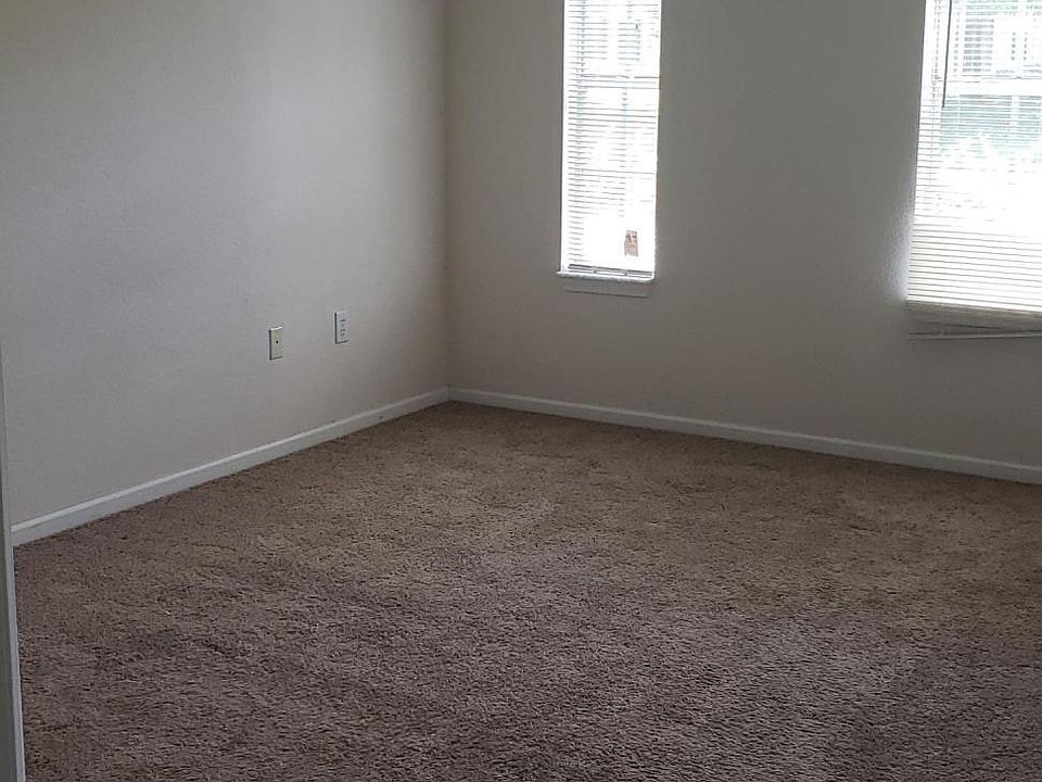 2nd image of 10075 N Gate Pkwy #2103