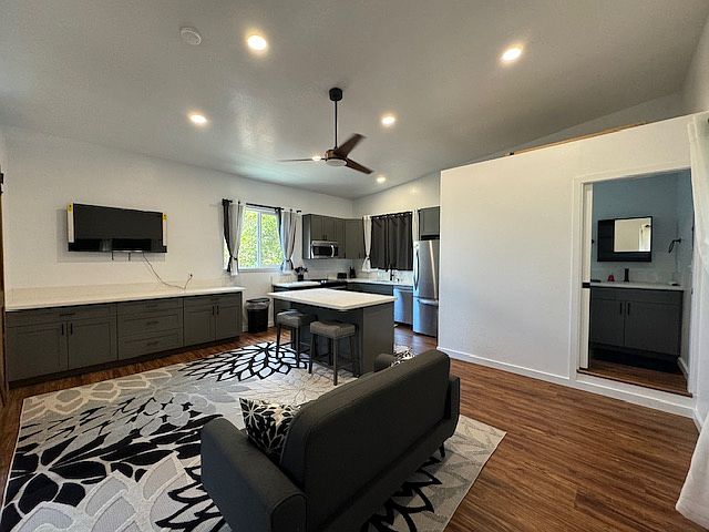 Kitchen/Living Room