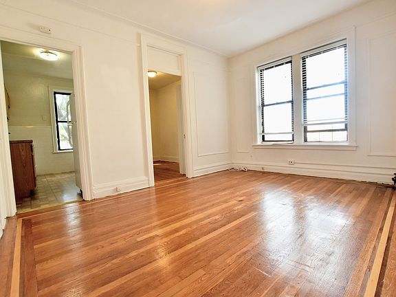 4th image of 25-52 38th St #W2