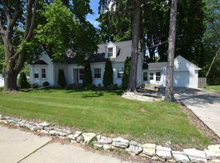 2237 Deckner Ave, Green Bay, WI 54302