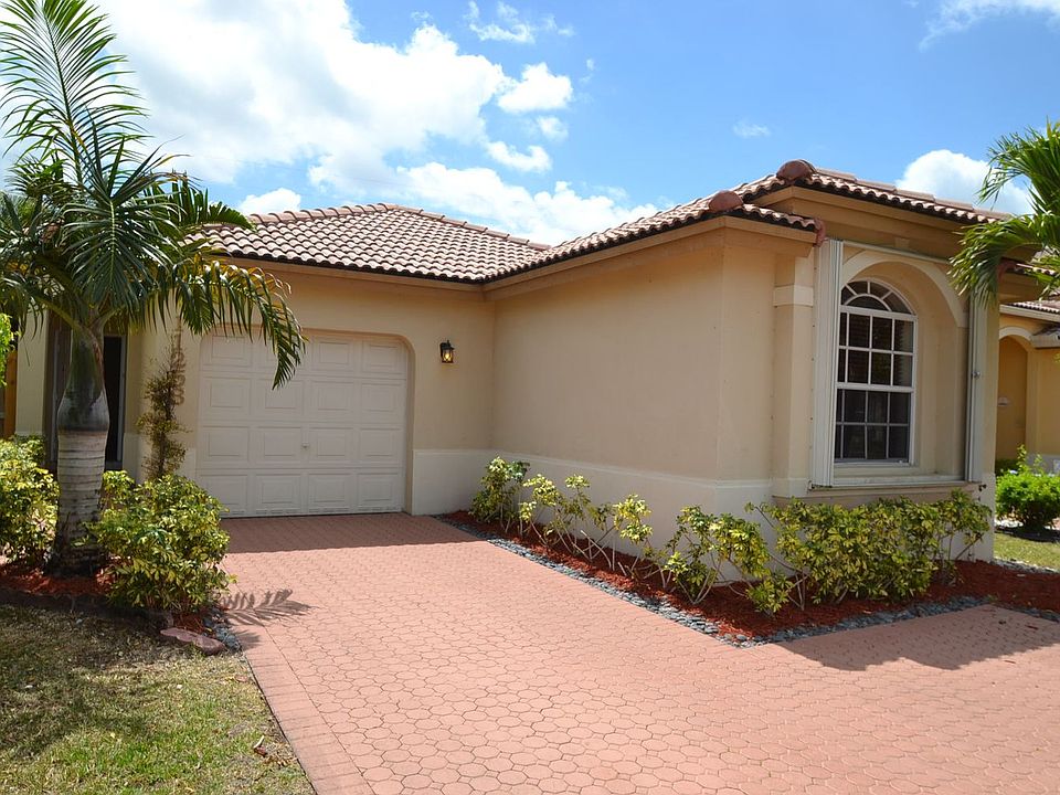 1st image of 11258 NW 50th Ter