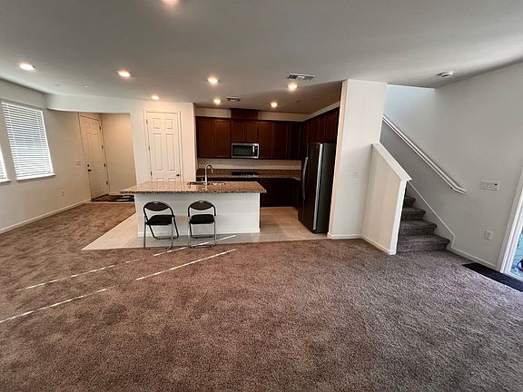 3rd image of 307 Planners Way