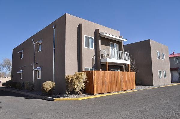 1st image of 212 San Clemente Ave NW APT 5