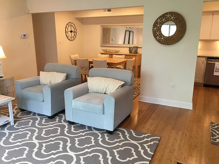 250 Sea Eagle Dr #7 — Photo 3