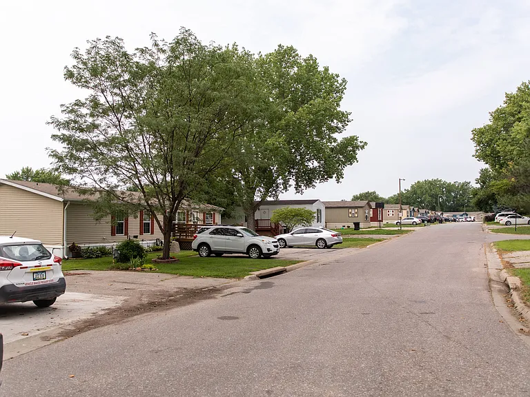 Maple Grove — Photo 18