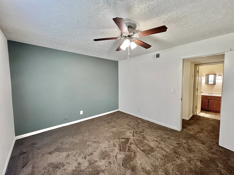 Countrybrook Apartments — Photo 72