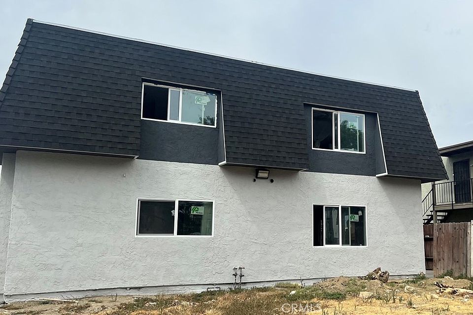 1st image of 16020 Valencia Ct