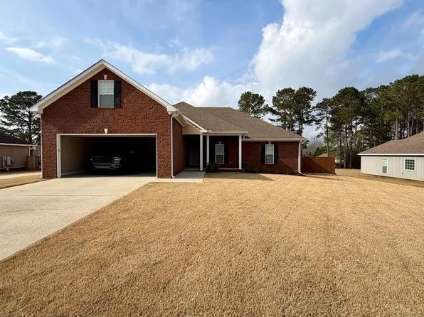 105 Diamond Fields Dr, Troy, AL 36079
