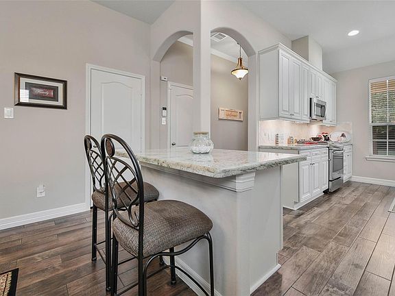 2nd image of 74 E Heritage Mill Cir