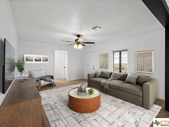 4th image of 2126 S Wall St