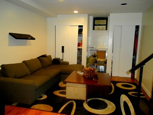 Rented by Citi Habitats | media 51