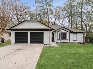 30 N Drifting Leaf Ct, Spring, TX 77380