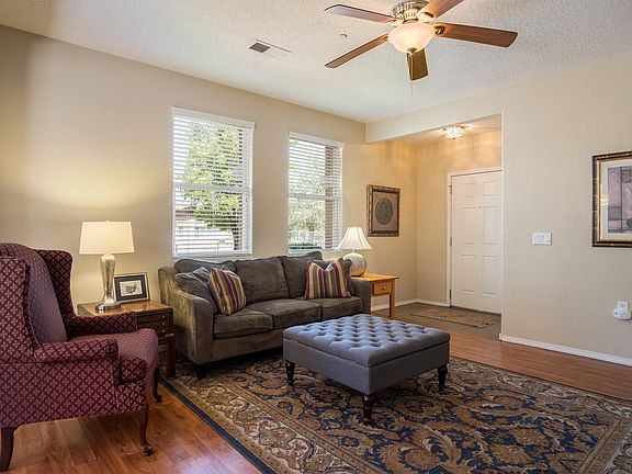5th image of 601 Menaul Blvd NW Unit 3205