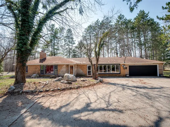 8780 Dixie Hwy, Birch Run, MI 48415
